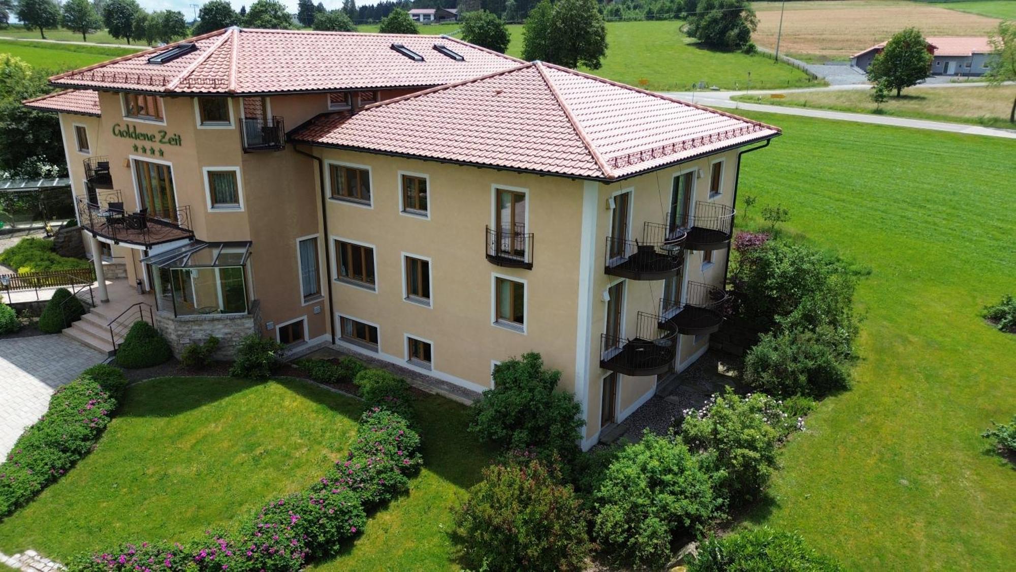 Naturhotel Goldene Zeit Georgenberg Exterior photo